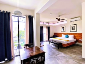 Suite, accessible aux personnes à mobilité réduite, balcon