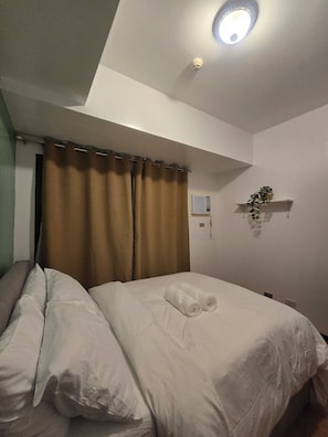 1 chambre, bureau, fer et planche à repasser, Wi-Fi gratuit