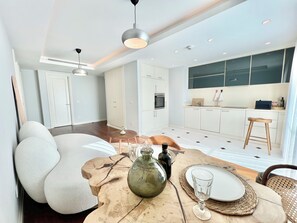 Design Apartment, 2 Bedrooms | Living area | Smart TV, computer monitors - OFTON ELYSIUM SOUL  (Istanbul)