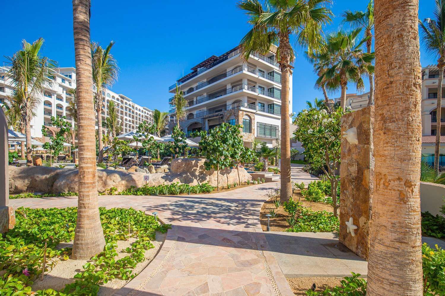 4 outdoor pools, open 8:00 AM to 8:00 PM, free cabanas, pool umbrellas