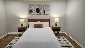 3 chambres, fer et planche à repasser, Wi-Fi gratuit, draps fournis