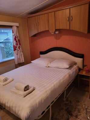 2 habitaciones, wifi gratis y ropa de cama
