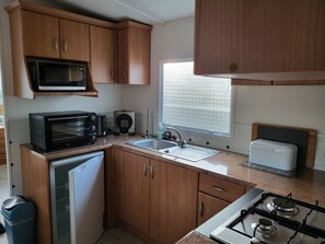 Fridge, microwave, oven, coffee/tea maker