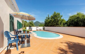 Pool - Pet friendly home in Ne (Ne)