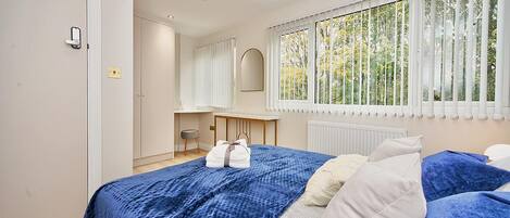4 camere, Wi-Fi, lenzuola