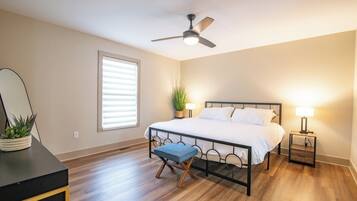 3 間睡房、書桌、免費 Wi-Fi、床單