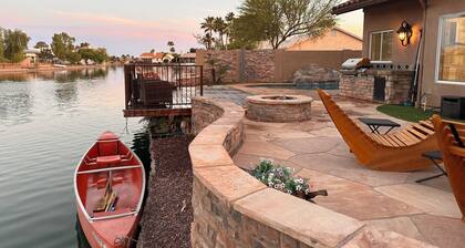 3-bedroom Lake front villa in Casa Grande. with heated pool & spa. Kayak & bikes
