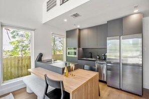 Fridge, microwave, oven, stovetop - O`Four Lofts North, Unit A (Houston)