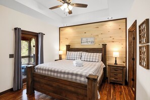 5 bedrooms, iron/ironing board, free WiFi, bed sheets - Bearfoot on the River
New spacious cabin w/Hot Tub, Movie Room and family resort (Ellijay)