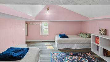 2 多间卧室、熨斗/熨衣板、WiFi、床单