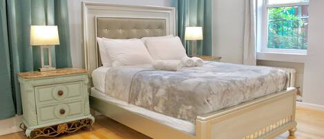 2 bedrooms, iron/ironing board, free WiFi, bed sheets