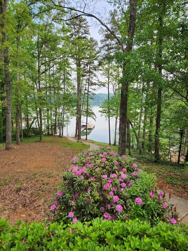 Your Perfect Escape Awaits!