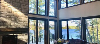 Luxury Chalet in Provincial Park on crystal clear Lake Talon
