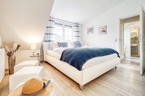 3 bedrooms, iron/ironing board, WiFi - Rosenberg 27 - "Family-friendly vacation apartment in Zingst with garden and (Zingst)