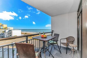 Outdoor dining - Ocean View Queen Suite- Landmark 517 (Myrtle Beach)