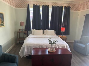 2 bedrooms, free WiFi, bed sheets - Unit 17 King suite kitchen Fast Wifi Smart TV (Hot Springs)