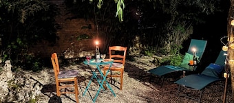 Charming 3-Bedroom House Near the Crement and Champagne Vineyards.