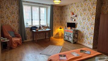 3 Schlafzimmer, Schreibtisch, WLAN, Bettwäsche