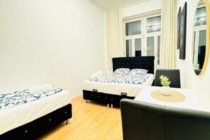 1 室のベッドルーム、WiFi、ベッドシーツ