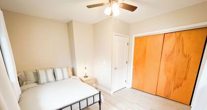 Spacious 4-bedroom Off-Campus House