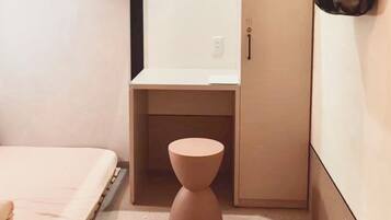 Cabin cơ bản, chỉ dành cho nữ, không hút thuốc | Chăn bông, truy cập Internet không dây miễn phí, bộ trải giường