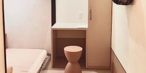 베이직 캐빈, 여성 전용, 금연 | 오리/거위털 이불, 무료 WiFi, 침대 시트