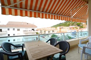 Apartment | Outdoor dining - Apartment in L'estartit by the Beach (Torroella de Montgrí)