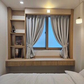 Grand Room | Premium bedding, memory foam beds, individually decorated - BUSAN CIRCLESTAY HOTEL (Busan)