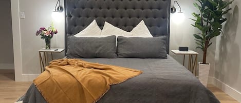 2 bedrooms, desk, iron/ironing board, free WiFi