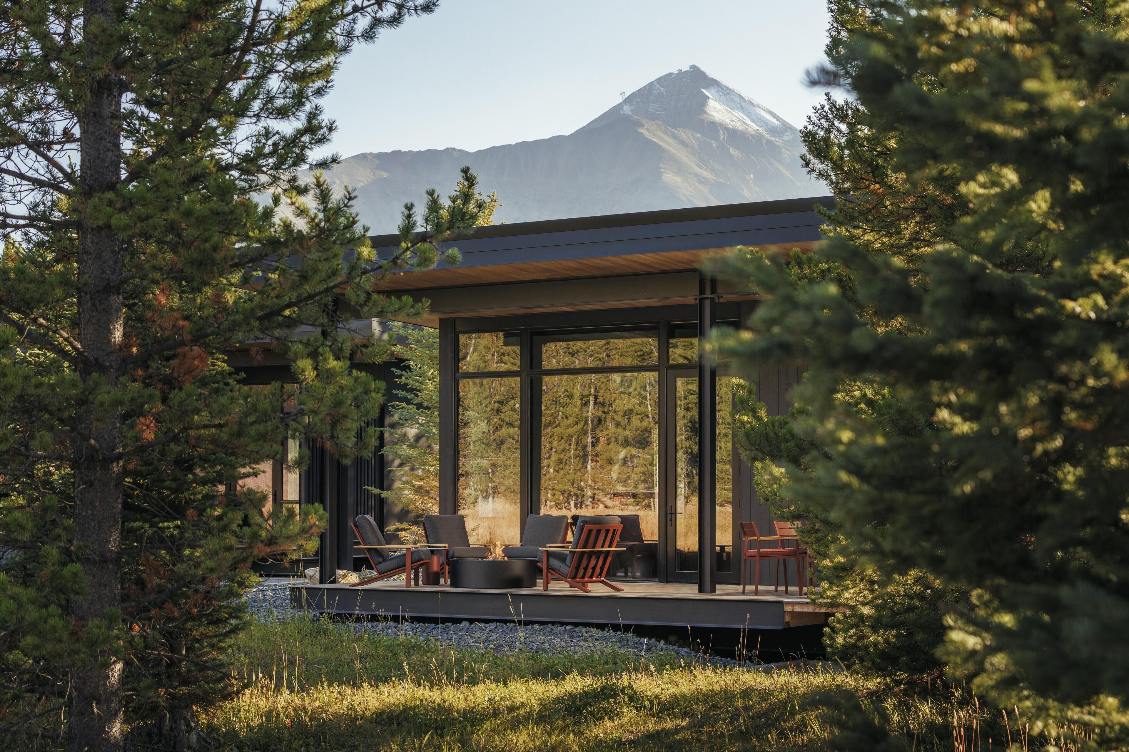 Cabin (Meadow) | Egyptian cotton sheets, premium bedding, pillow-top beds, minibar
