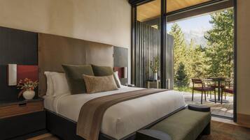 Cabin (Meadow) | 1 bedroom, Egyptian cotton sheets, premium bedding, pillowtop beds
