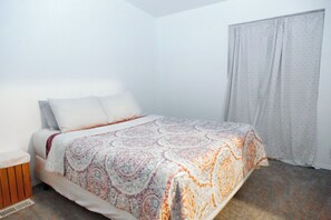 3 bedrooms, WiFi, bed sheets