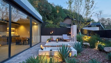 Luxury House, Non Smoking, Hill View | Courtyard view