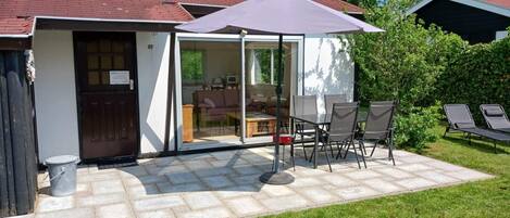 House | Outdoor dining