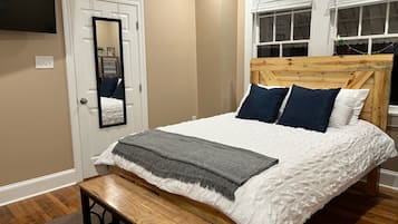 1 bedroom, iron/ironing board, WiFi, bed sheets