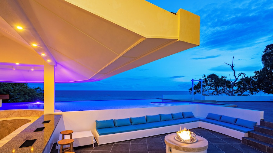 Dive Spot Asia & Brumini Beach Resort