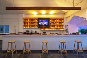 3 bars/lounges, swim-up bar, poolside bar - Dive Spot Asia & Brumini Beach Resort (Boljoon)