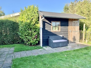 House | Garden - Renovated Bungalow With Garden (Sint Maartensvlotbrug)