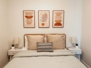 2 bedrooms, desk, iron/ironing board, travel cot