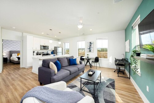 Refined Living in a Vibrant Locale – Dream Stay