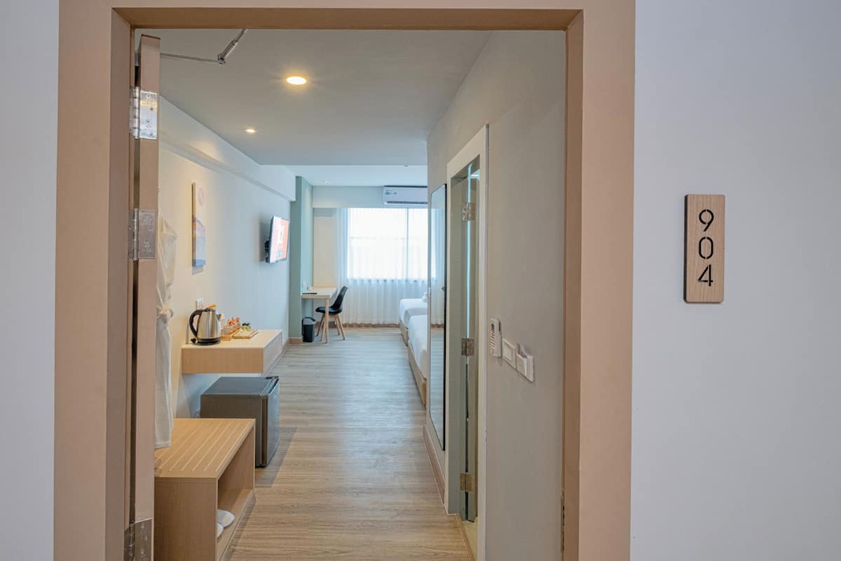 Tripla Deluxe | Una cassaforte in camera, tende oscuranti, Wi-Fi gratuito, lenzuola