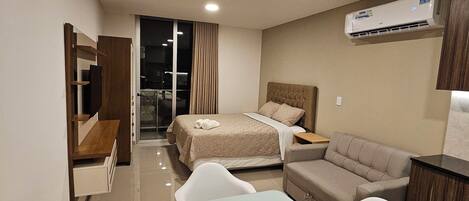 1 bedroom, iron/ironing board, free WiFi, bed sheets