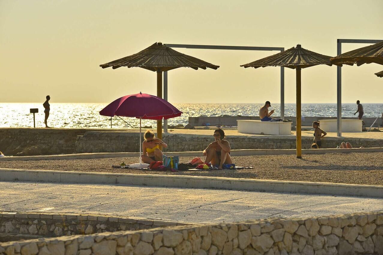 Nearby beaches