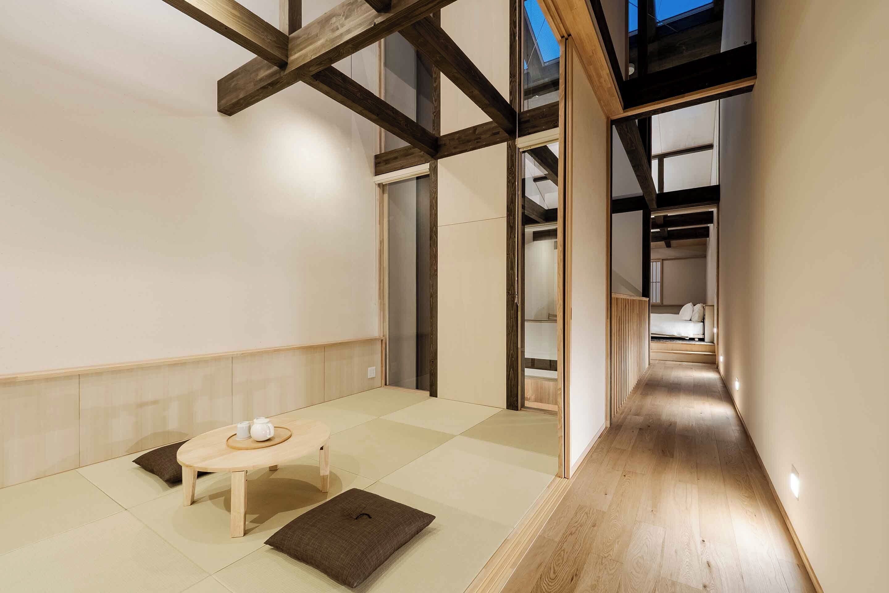 Townhouse Tradisional, 2 kamar tidur, Bebas Asap Rokok, dapur kecil | 2 kamar tidur, brankas, dan didekorasi berbeda-beda