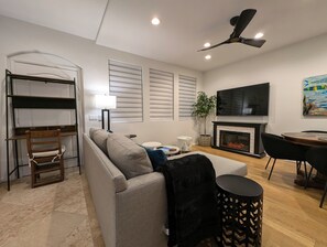 TV connectée, cheminée