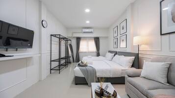 1 bedroom, free WiFi, bed sheets