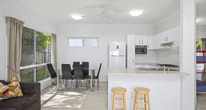 MANA, part of the Ohana Surf Bungalows (<5 minute walk to beach and shops).