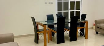 Room in Guest Room - Deluxe Master Bedroom for Seven People