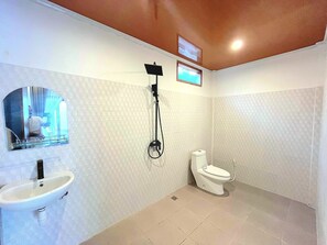 Double Room | Bathroom