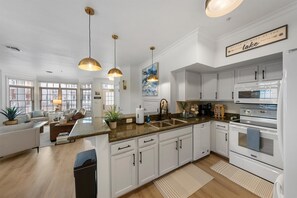 Fridge, microwave, oven, stovetop - Indigo Waters- Steps to the sand! Sleeps 7! Book today! (Sheboygan)